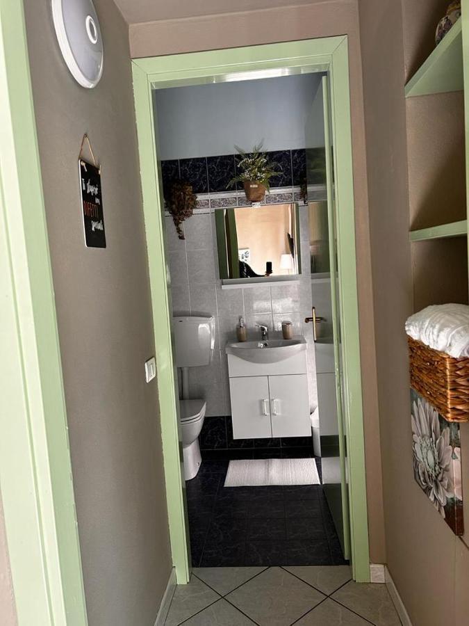 Bon Bon Del Corso Con Terrazzo E Aria Condizionata Apartment Asti Luaran gambar