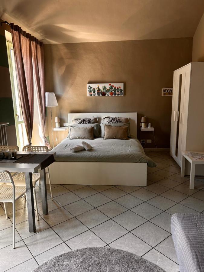 Bon Bon Del Corso Con Terrazzo E Aria Condizionata Apartment Asti Luaran gambar